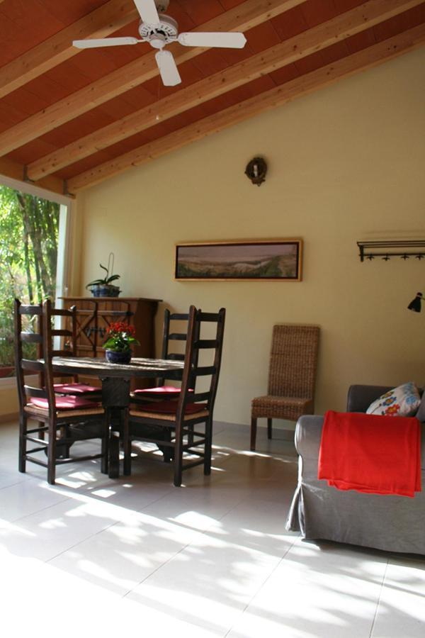 Casa Antiquary Hostel เบนีตาเชลล์ ภายนอก รูปภาพ