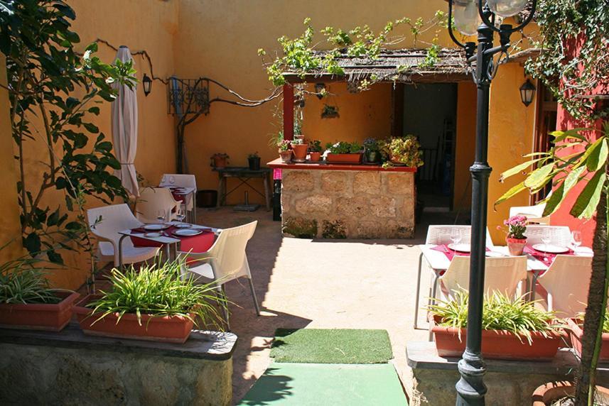 Casa Antiquary Hostel เบนีตาเชลล์ ภายนอก รูปภาพ