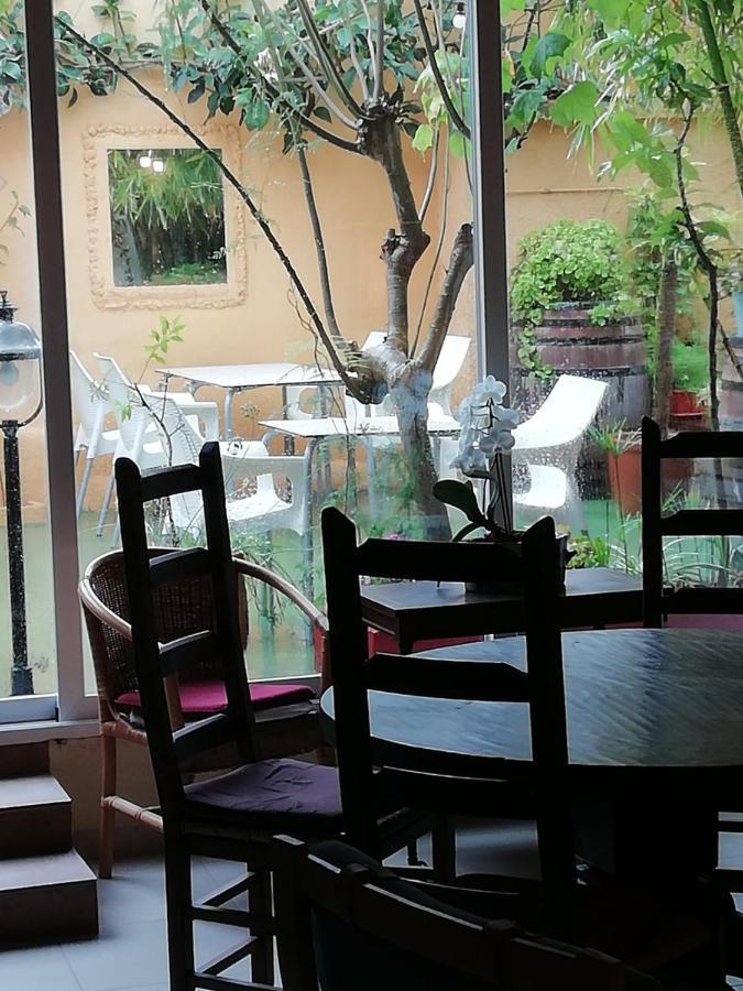 Casa Antiquary Hostel เบนีตาเชลล์ ภายนอก รูปภาพ