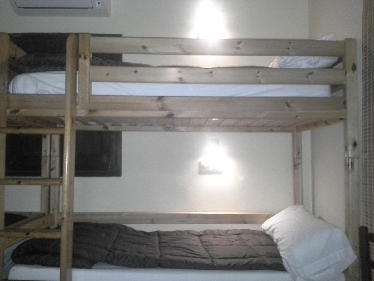 Casa Antiquary Hostel เบนีตาเชลล์ ภายนอก รูปภาพ