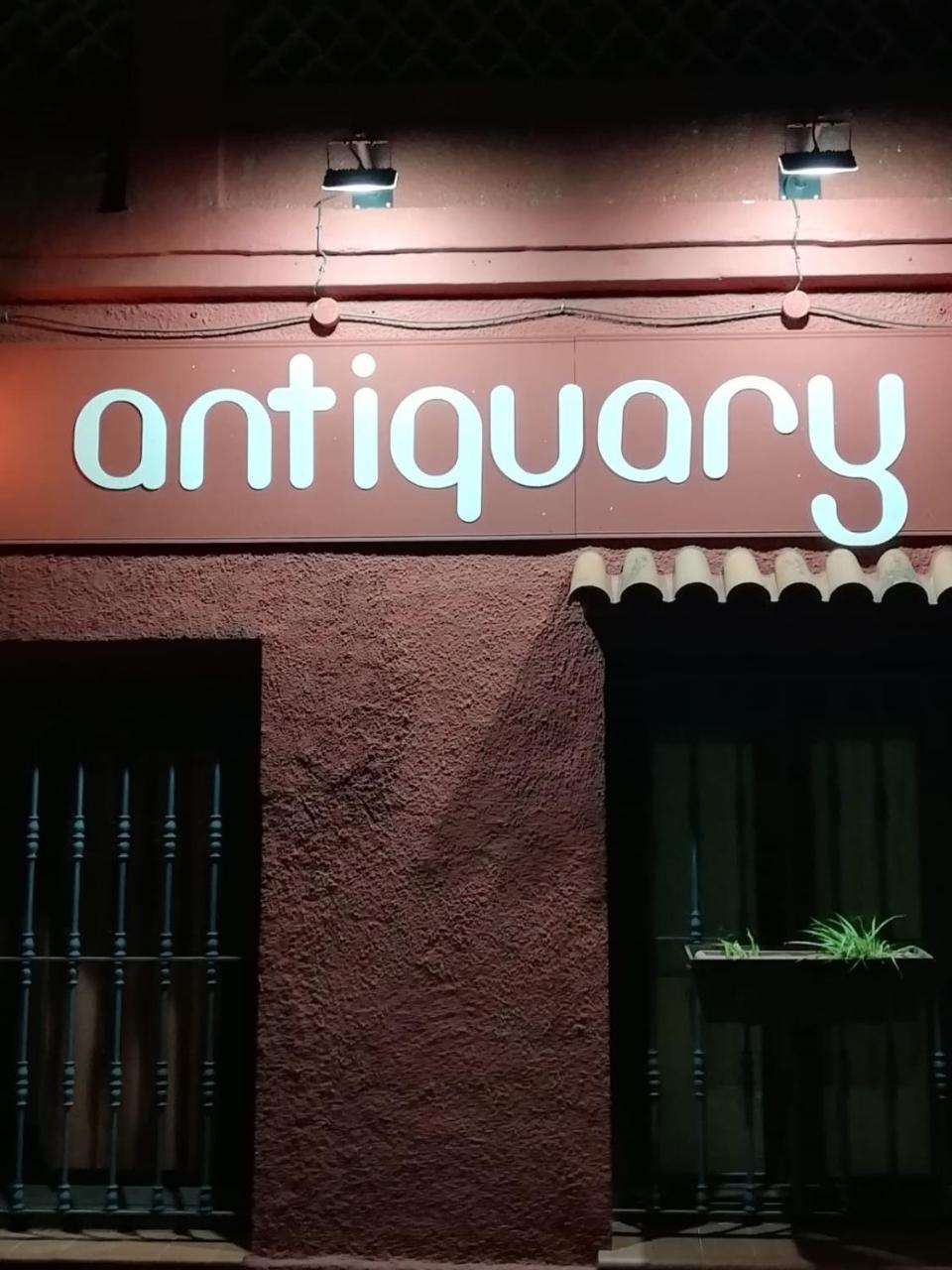 Casa Antiquary Hostel เบนีตาเชลล์ ภายนอก รูปภาพ